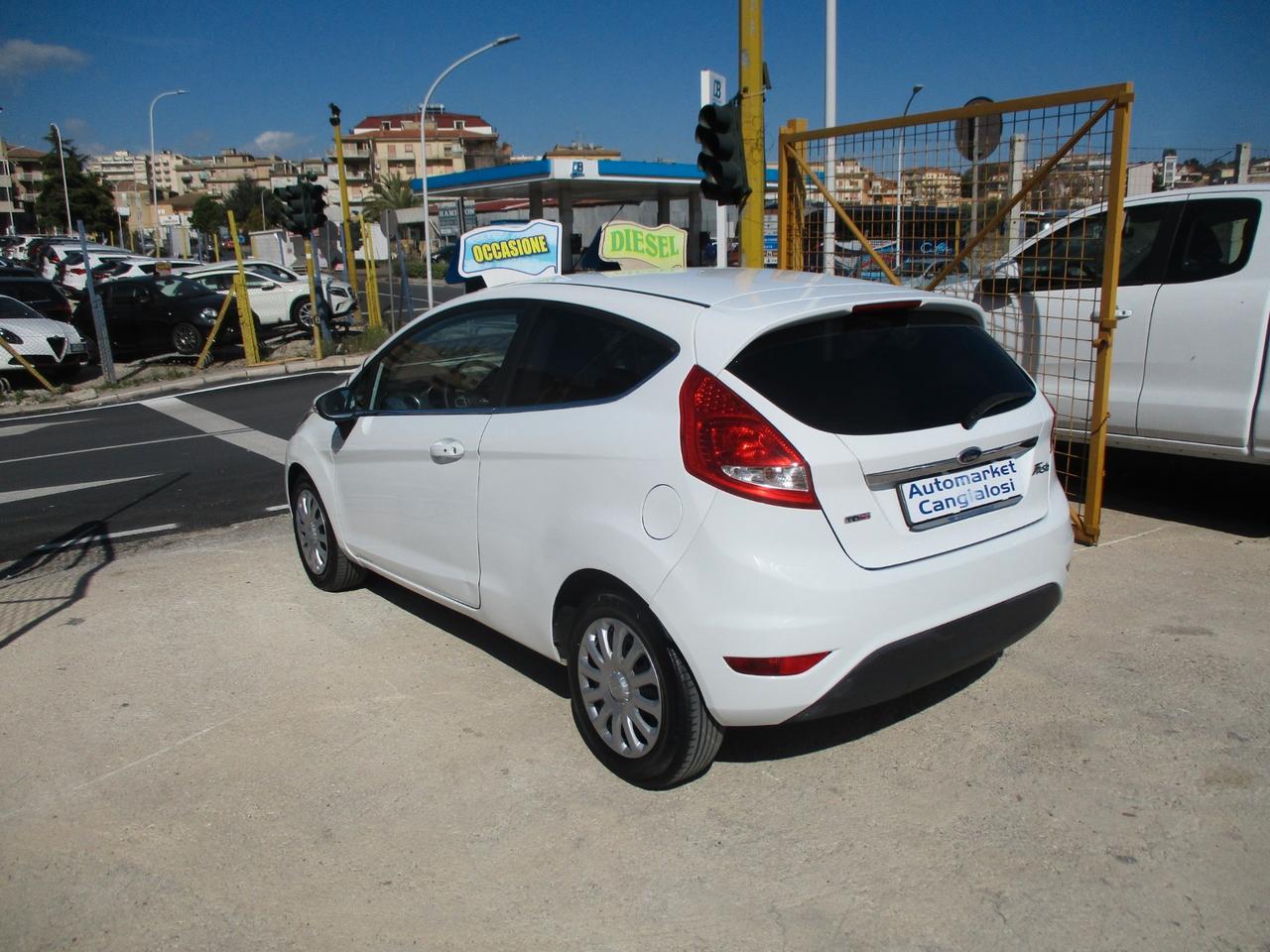 Ford Fiesta 1.4 TDCi 70CV OK NEOPATENTATI