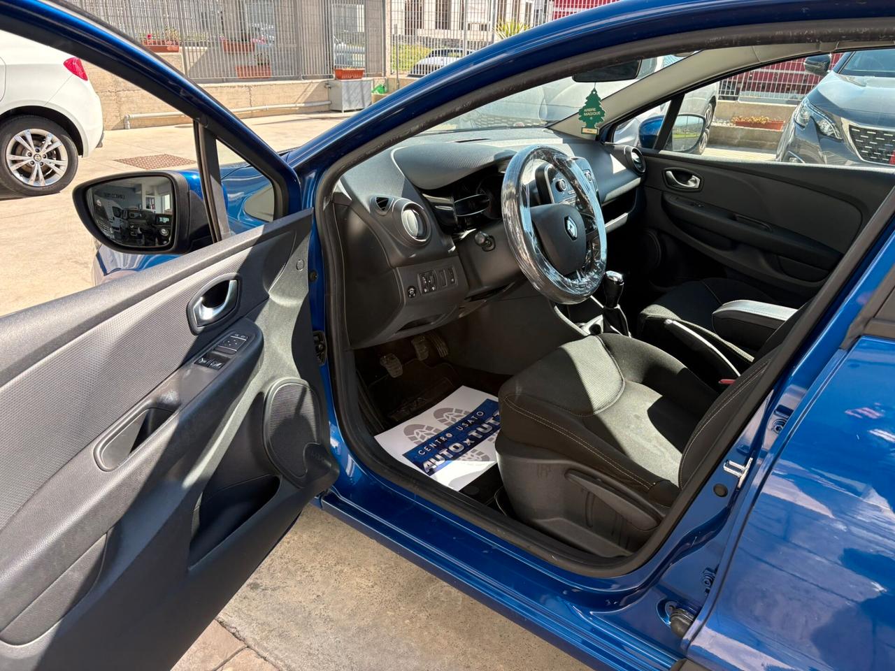 Renault Clio TCe 12V 90 CV GPL 5 porte Moschino Intens