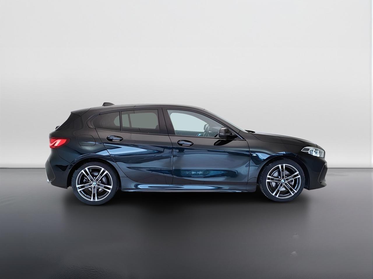 BMW Serie 1 F40 - 118d Msport auto