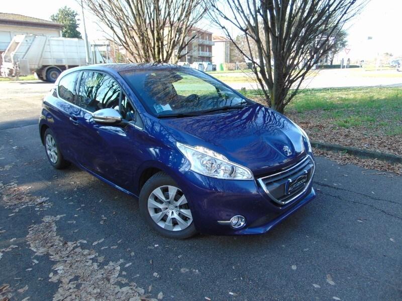 PEUGEOT 208 1° serie 1.6 e-HDi 92 CV Stop&Star...