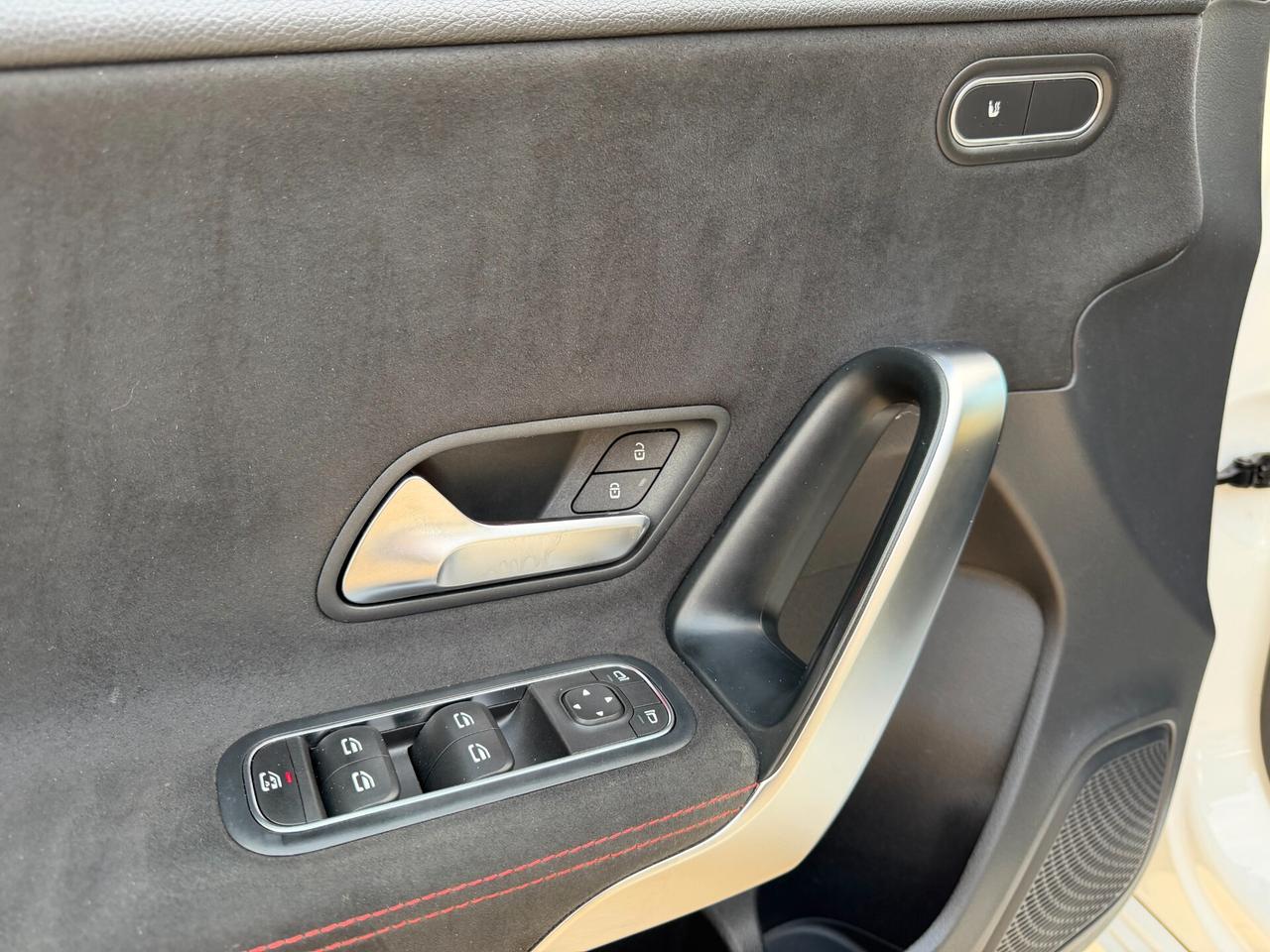 Mercedes-benz A 180 d PREMIUM AMG