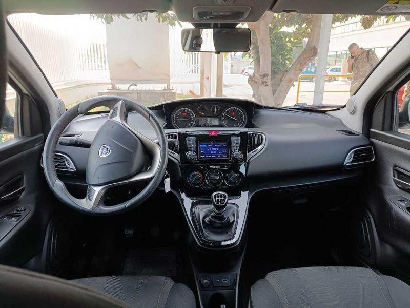 Lancia Ypsilon 3ª serie 1.0 FireFly 5 porte S&S Hybrid Gold