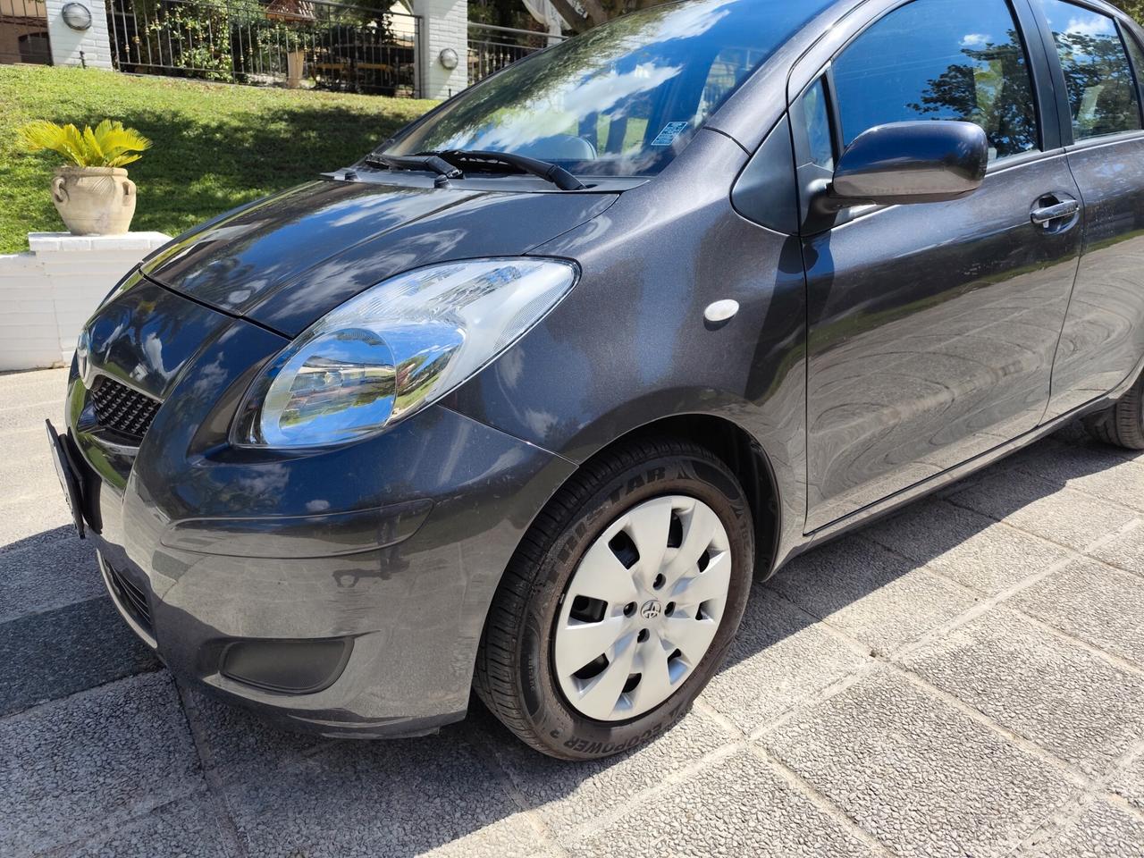 Toyota Yaris 1.3 5 porte Sol