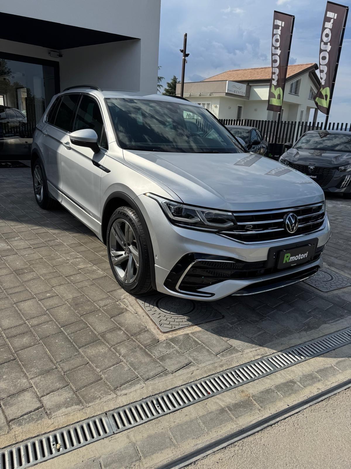 Volkswagen Tiguan 2.0 TDI 150 CV SCR DSG 4MOTION R-Line