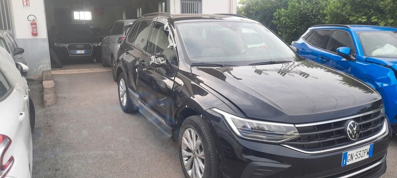 Volkswagen Tiguan cc2.0 122cv tdi anno 2023