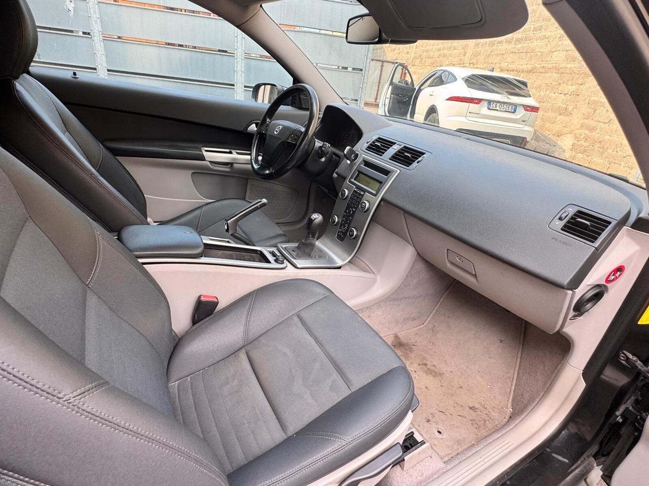 Volvo C30 2.0 D Momentum
