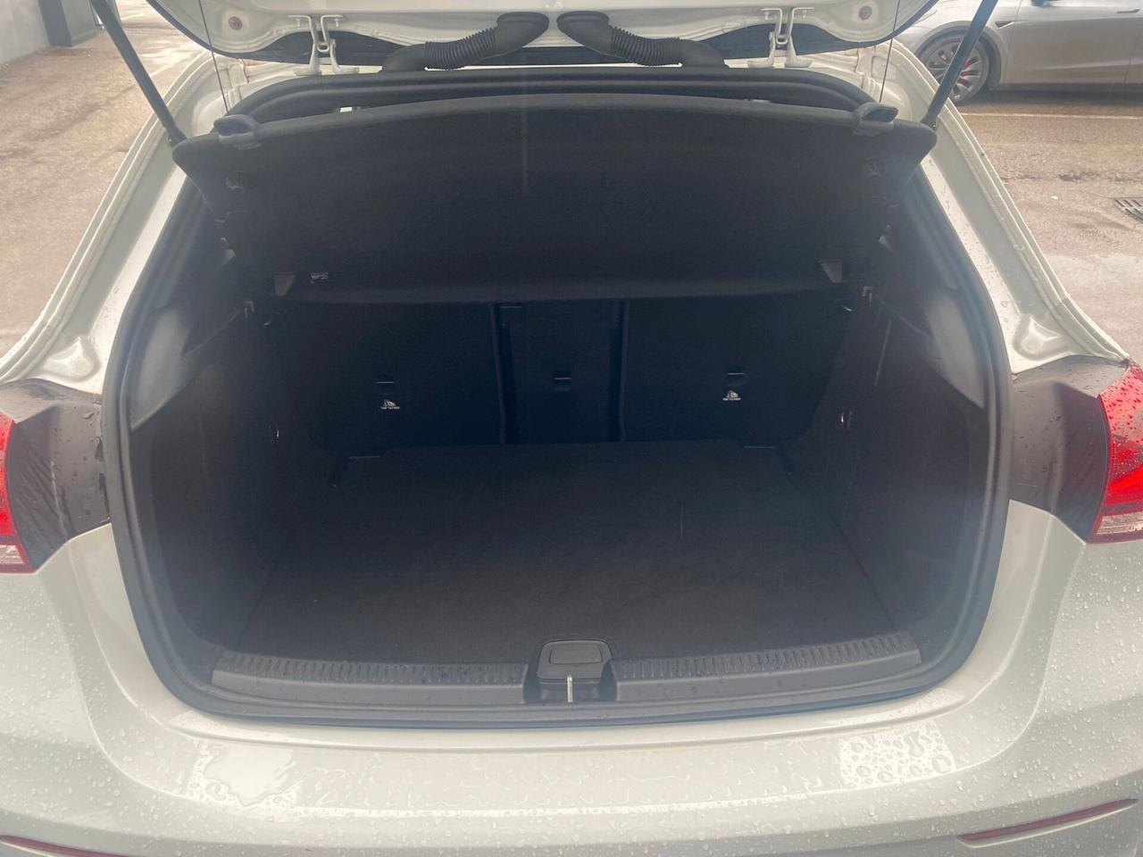 Mercedes-benz A 200 d Automatic Premium