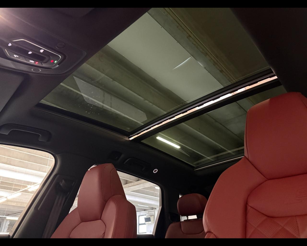 AUDI Audi SQ7 TFSI TIPTRONIC QUATTRO