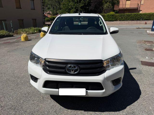 TOYOTA Hilux 2.4 D-4D 4WD 2 porte Single Cab Comfort