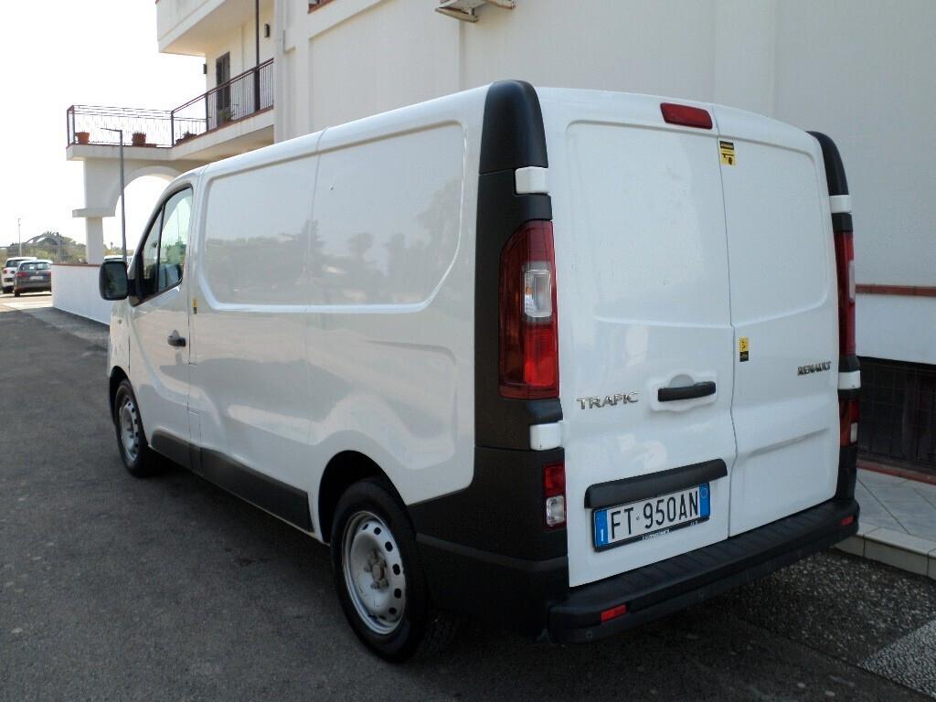 RENAULT TRAFIC 1.6DCI