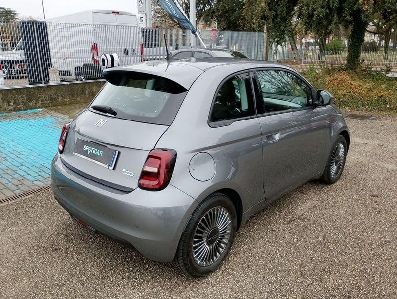 FIAT 500 500e Berlina 42 kWh Icon