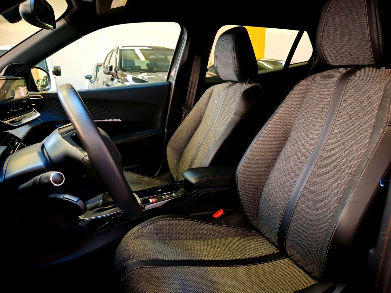 Peugeot 2008 Allure 1.2 Pack Navi 100cv