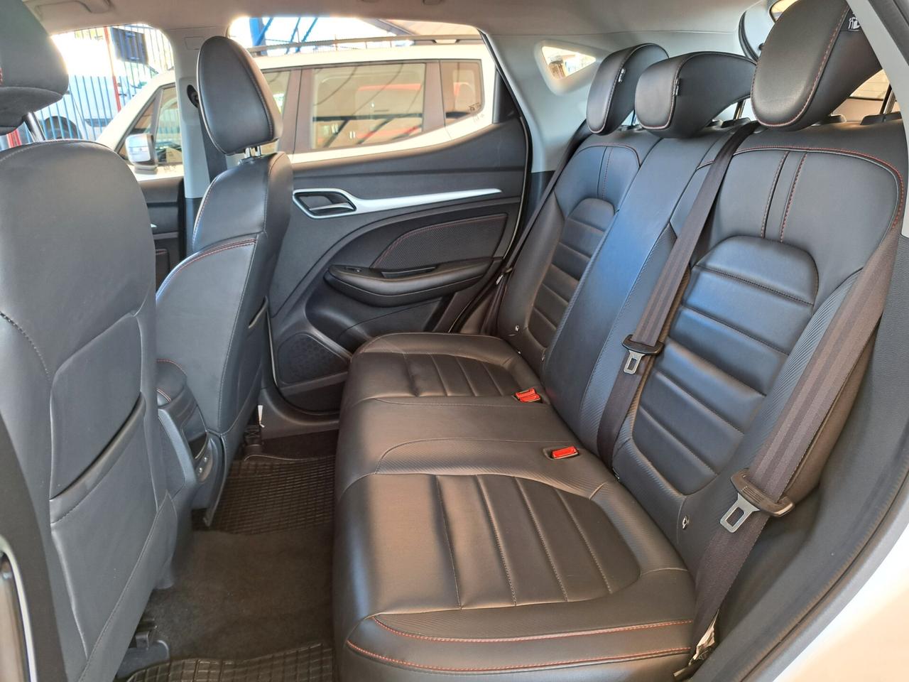 MG ZS 1.0 T-GDI Luxury 82