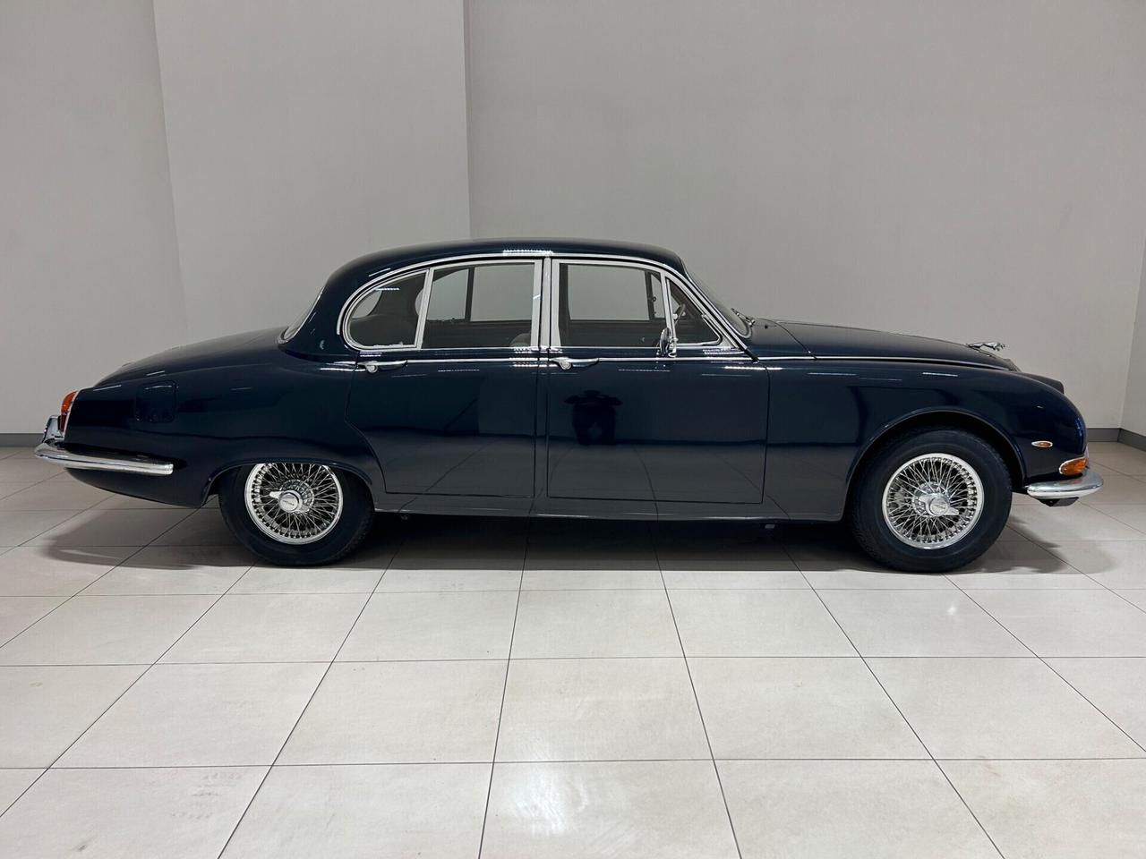 Jaguar S-Type 3.8 S