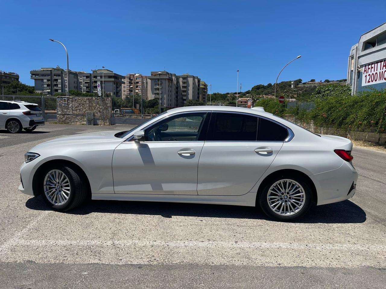 Bmw 320 i Luxury #11281