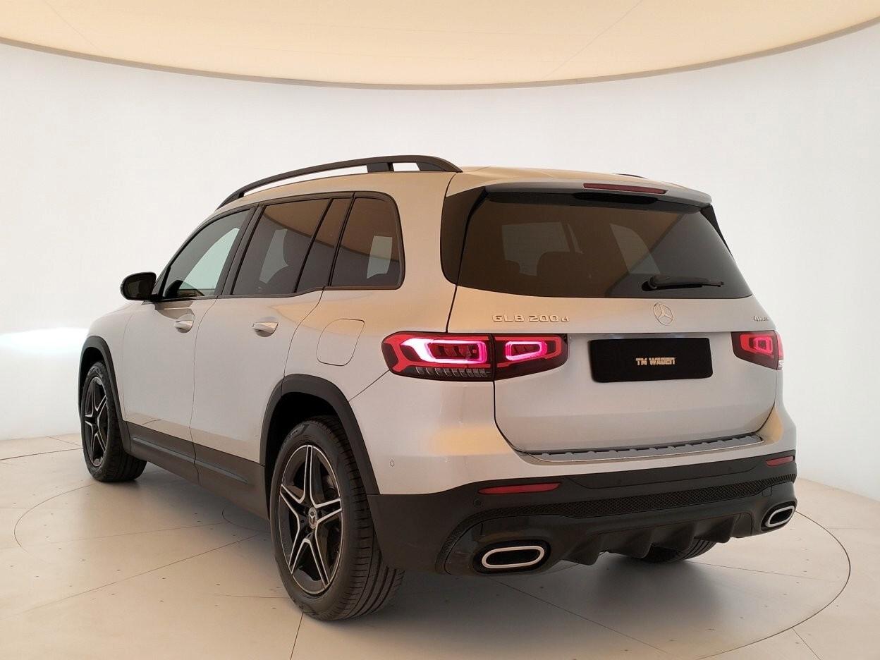 MERCEDES-BENZ GLB 200d Premium AMG line 4matic auto