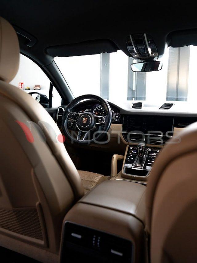 PORSCHE Cayenne 3.0 V6