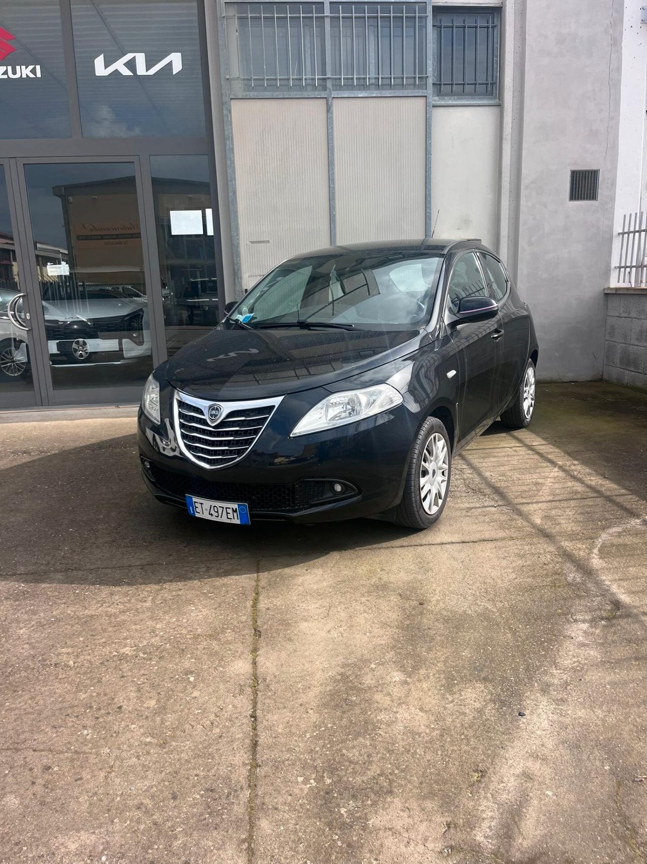 Lancia Ypsilon 1.2 69 CV 5 porte Elefantino