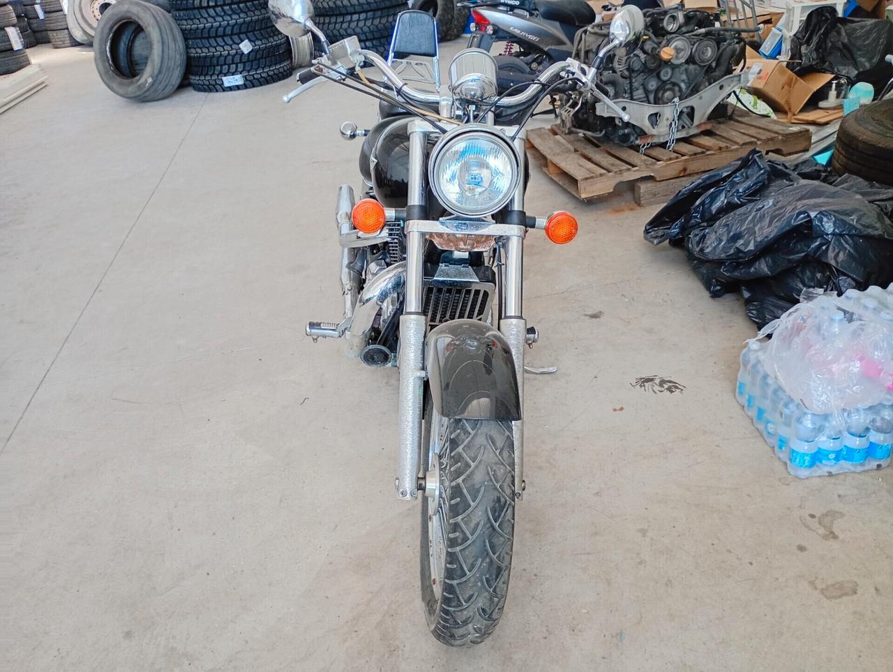 Honda Shadow Phantom American Classic edition
