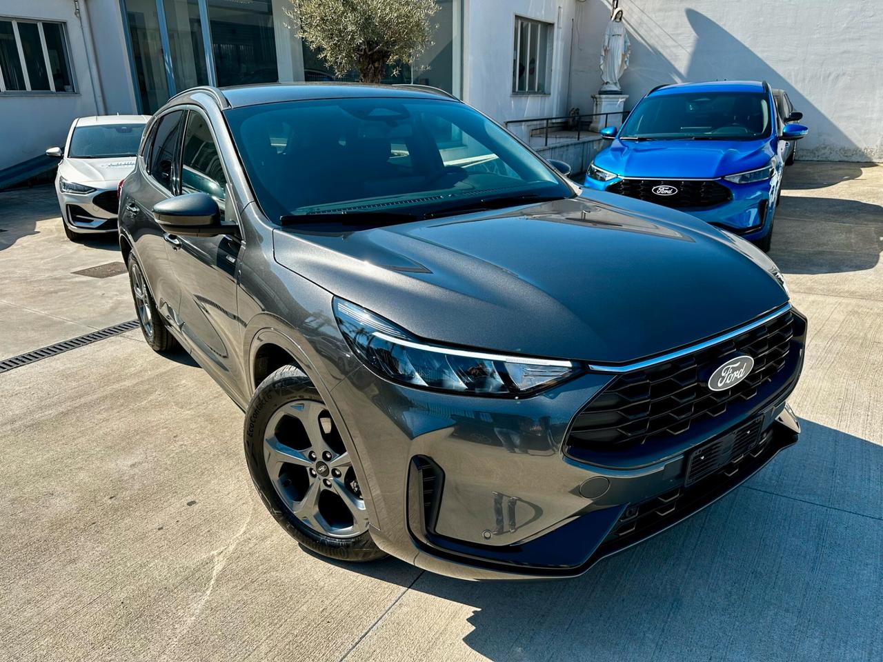 Ford Kuga 2.5 Full Hybrid 180CV 2WD ST-Line
