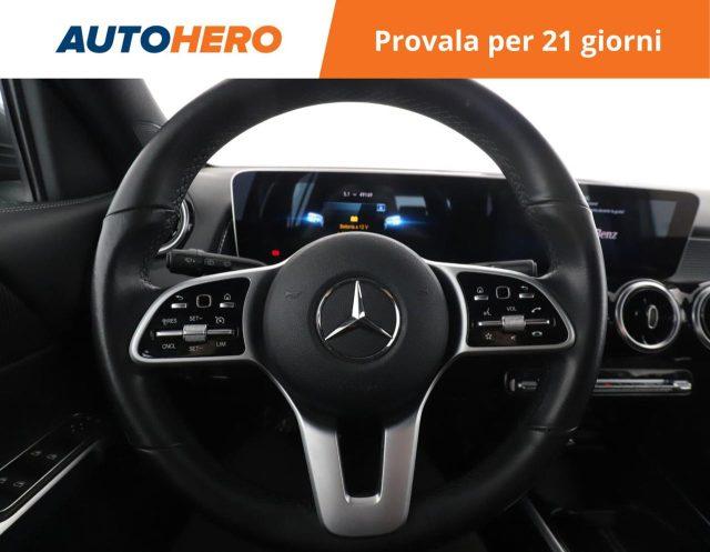MERCEDES-BENZ GLB 200 d Automatic Sport