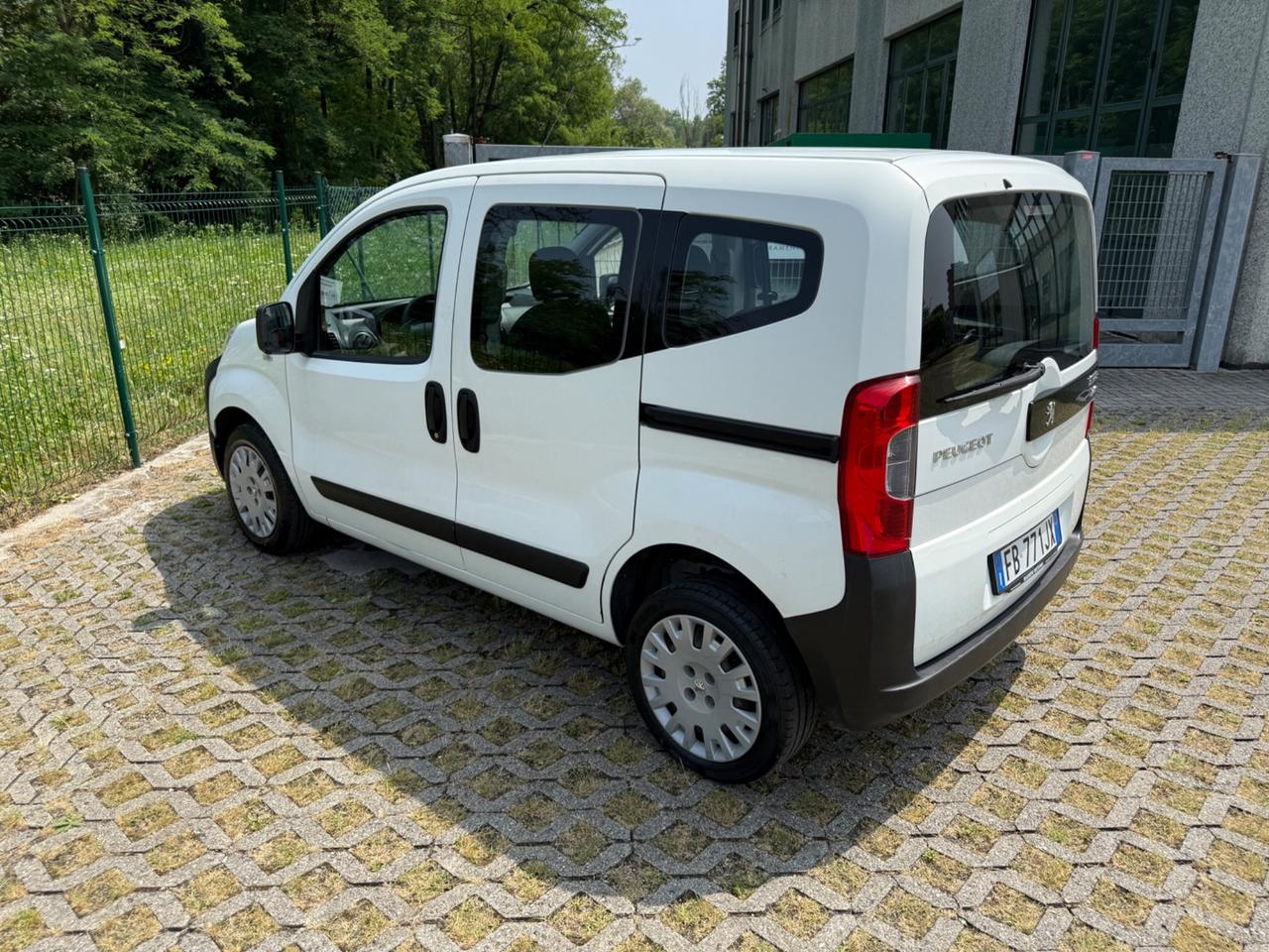 Peugeot Bipper Tepee Mix 1.3 HDi 75CV FAP Autocarro 4 Posti Clima