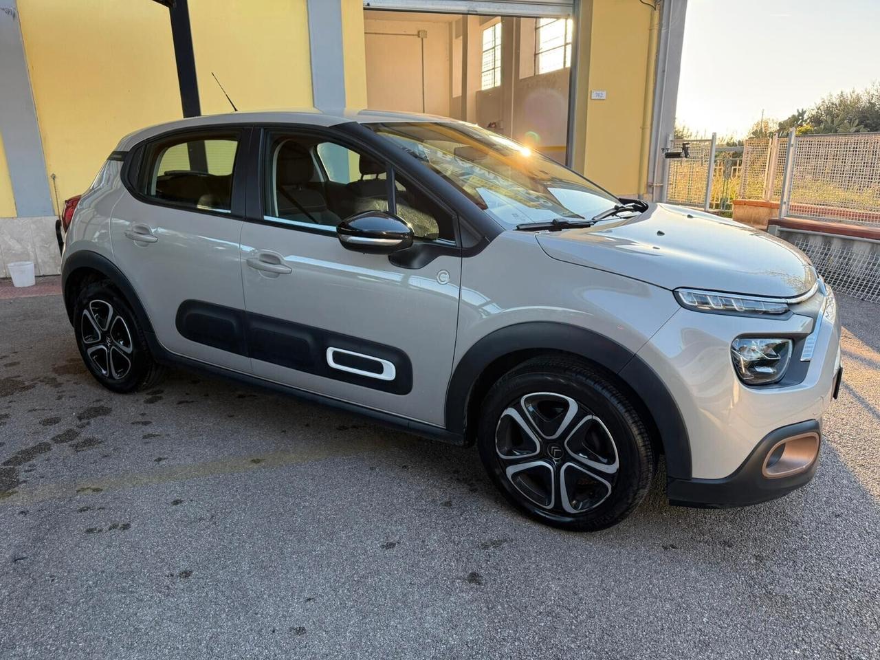 Citroen C3 PureTech 83 S&S C-Series