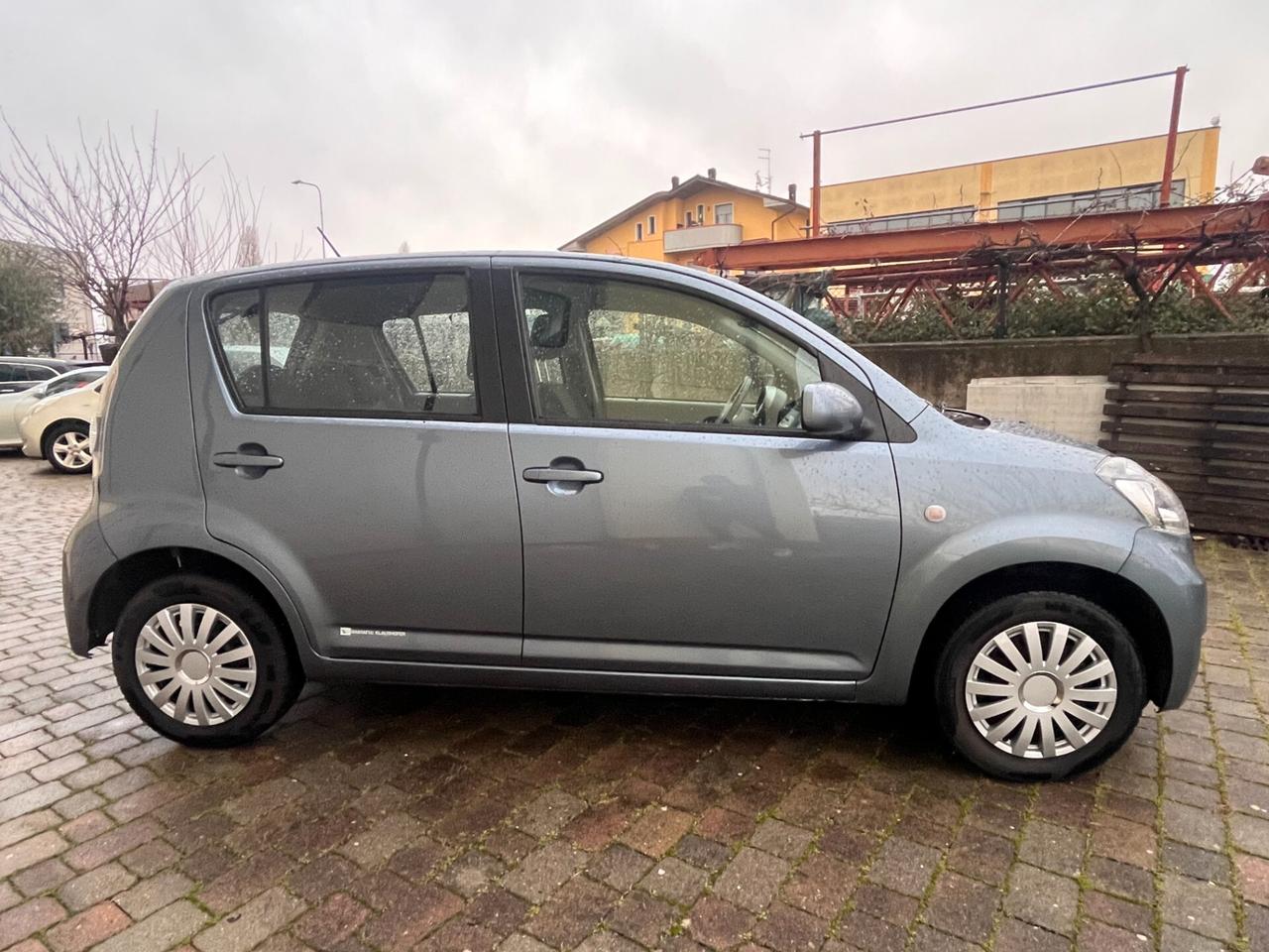 Daihatsu Sirion 1.3 Taka 4WD