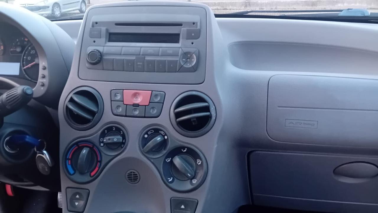 Fiat Panda 1.2 Dynamic GPL c/gancio traino