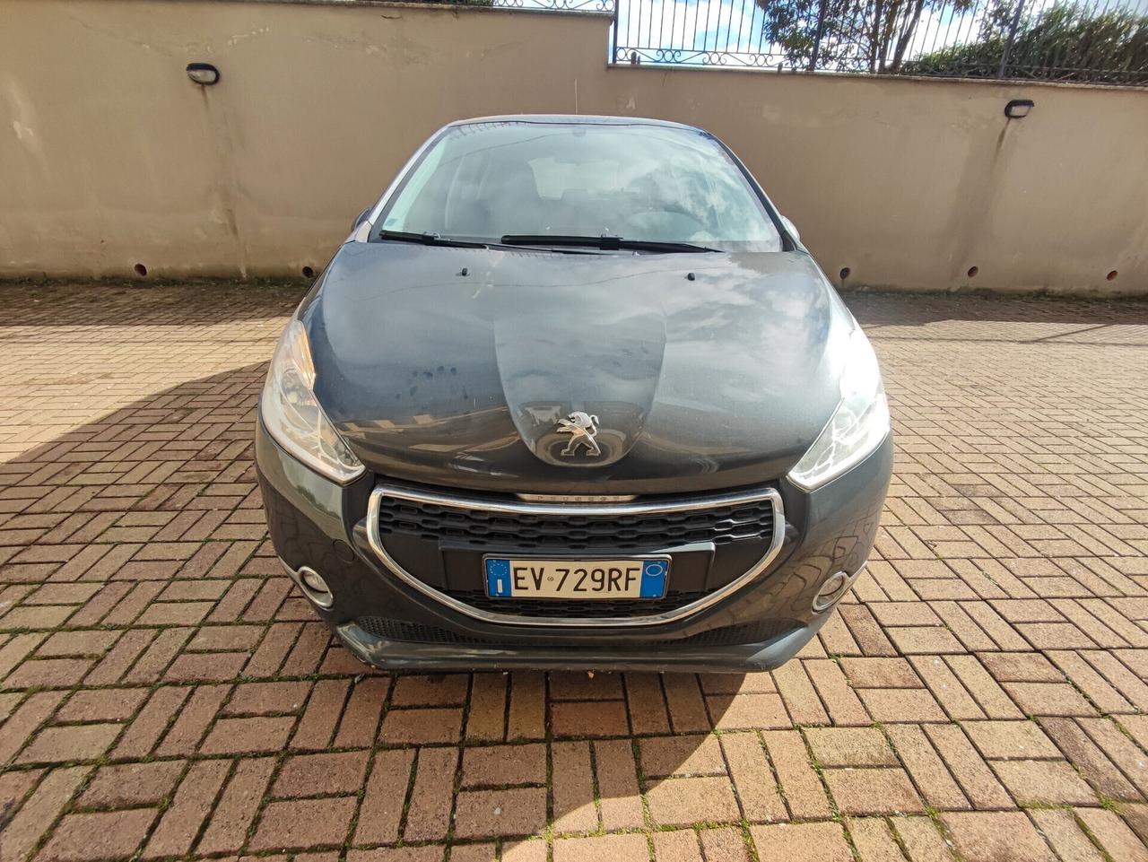 Peugeot 208 PureTech 82 5 porte Allure