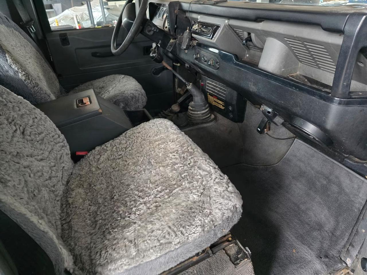 Land Rover Defender 90 2.5 Td5 SW 6 POSTI