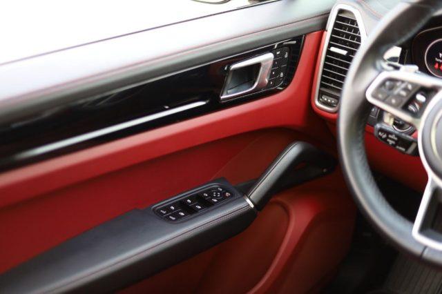 PORSCHE Cayenne Coupé 3.0 V6 IVA ESPOSTA