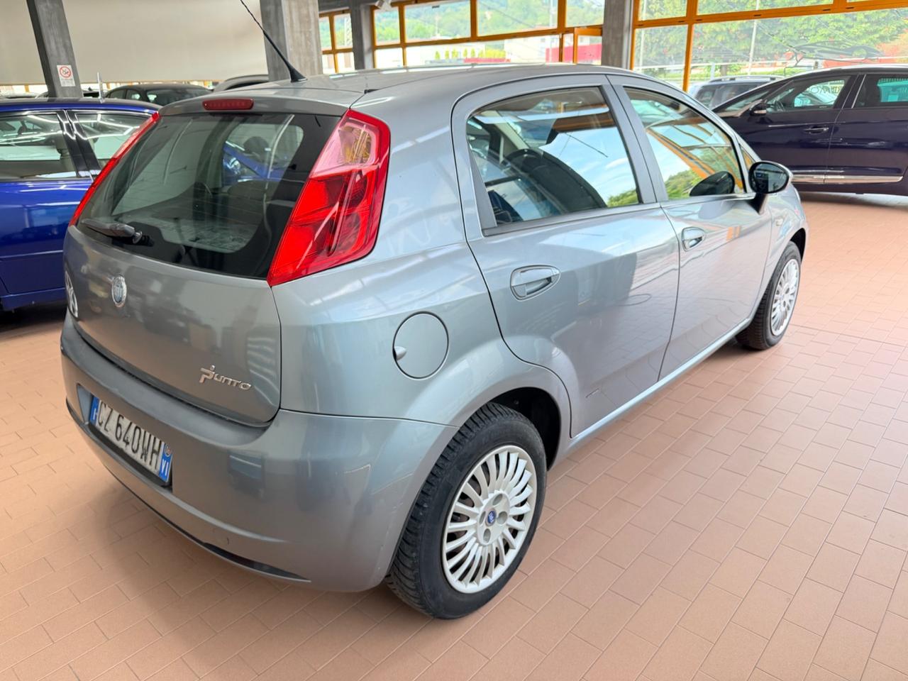 Fiat G.Punto 1.4benz 77cv Neopatentati