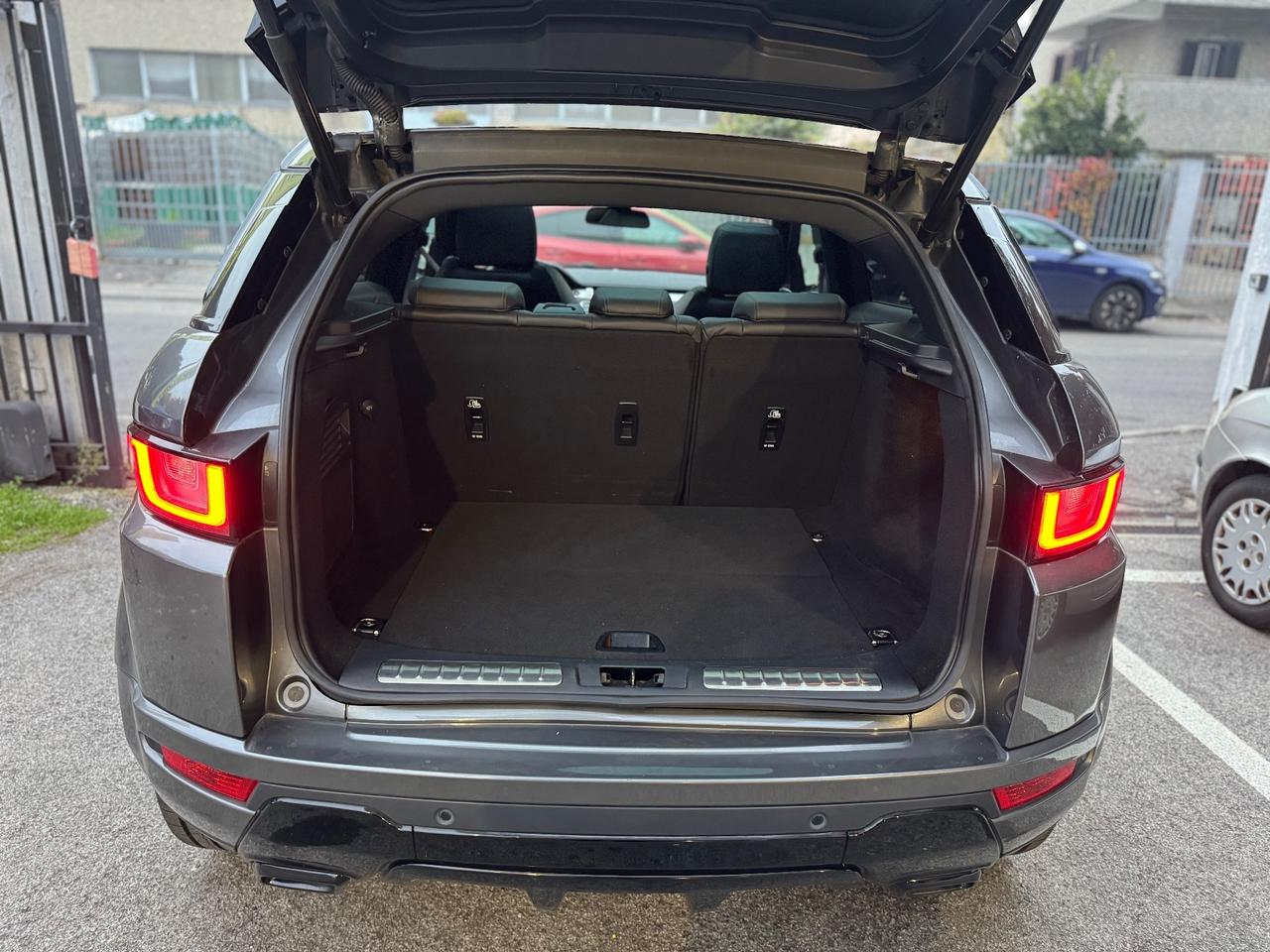 Land Rover Range Evoque 2.0 TD4 180 CV Coupé Autobiography