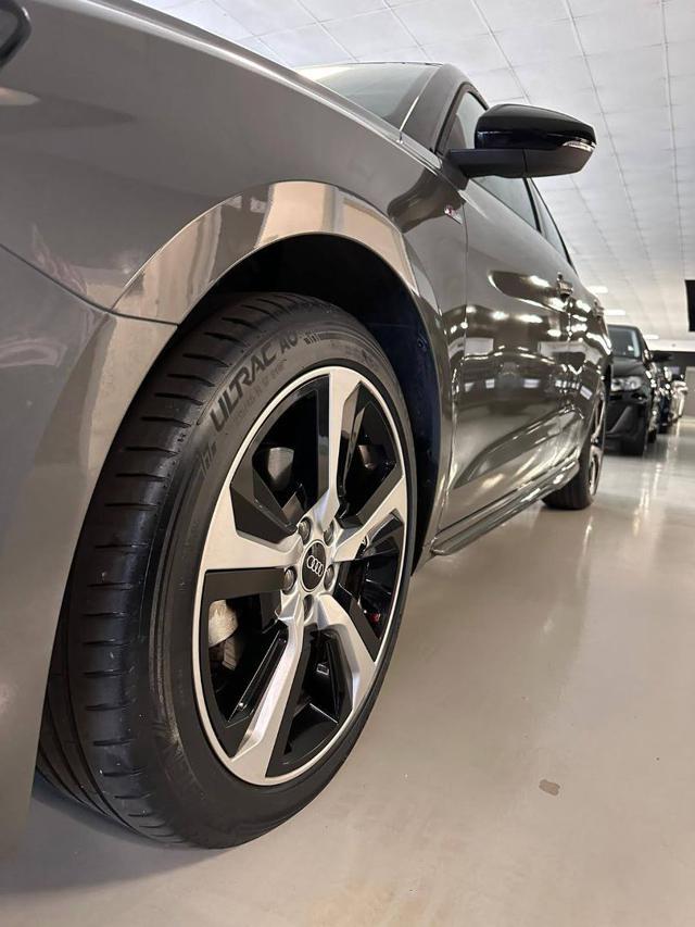 AUDI A1 SPB 30TFSI S line "Telec/C.Play/LED