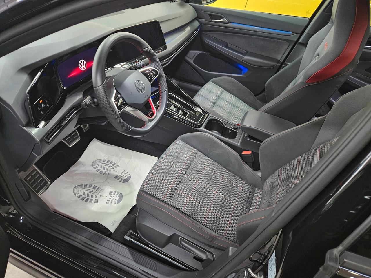 Volkswagen Golf GTI 2.0 TSI DSG- CERCHI '19 - MATRIX - DCC