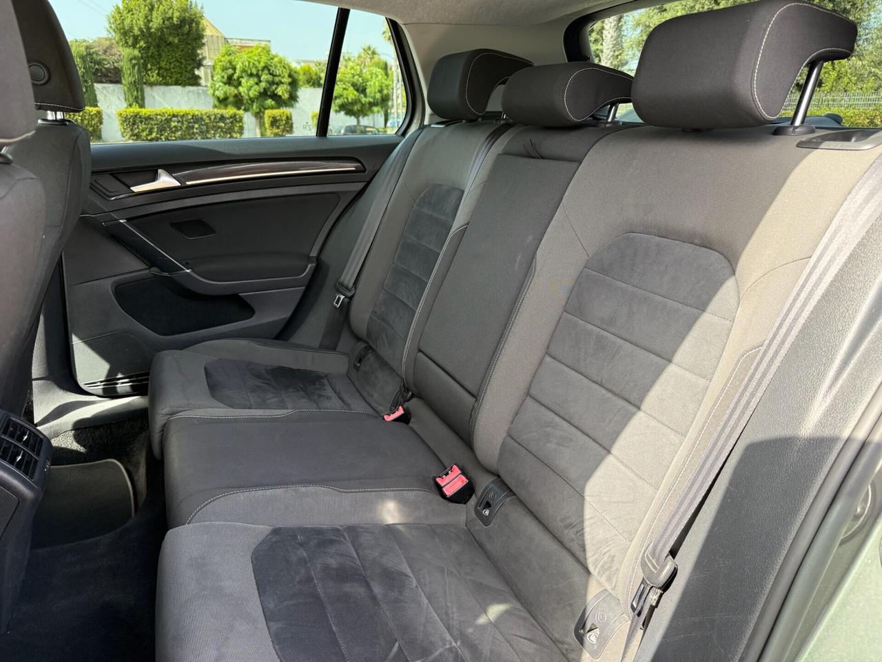 VOLKSWAGEN Golf 7 2013 1.6 TDI 105cv DSG Highline