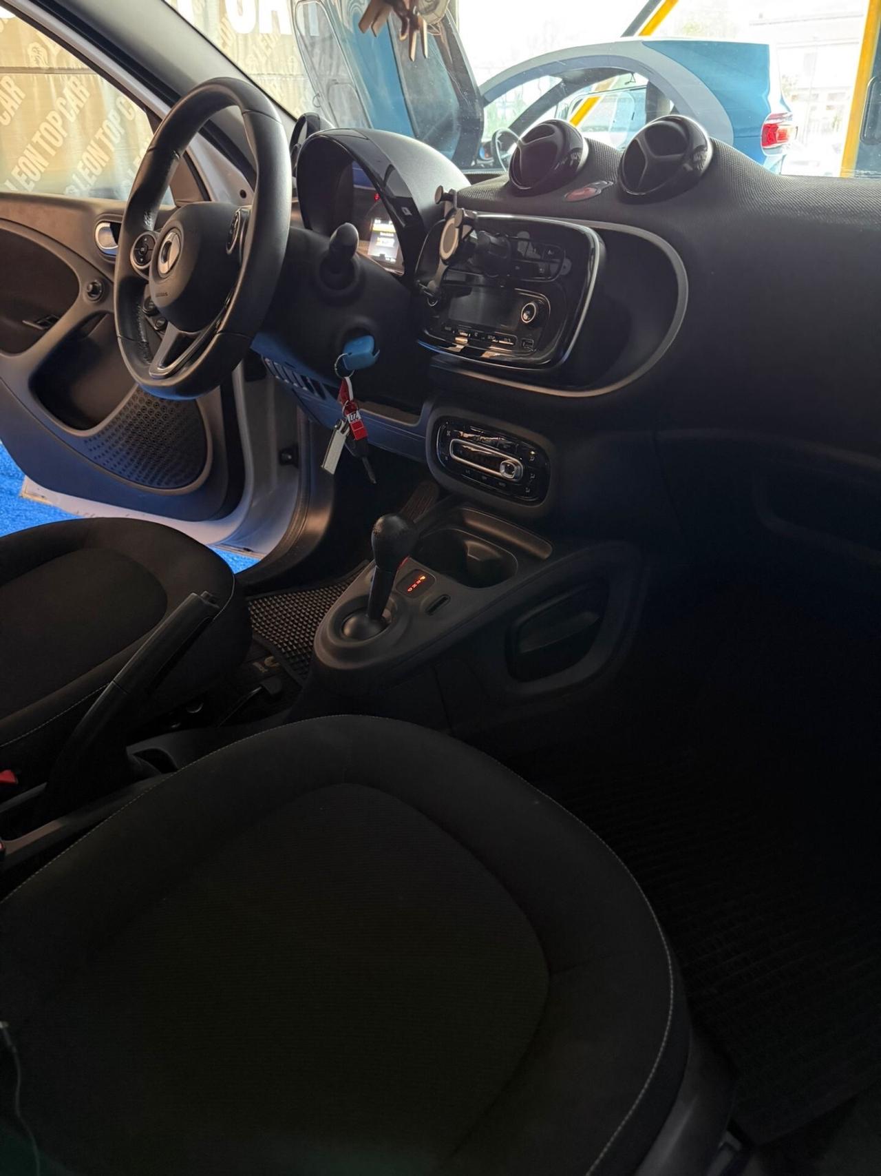 Smart ForFour EQ Prime automatica accetto permute e finanziamenti