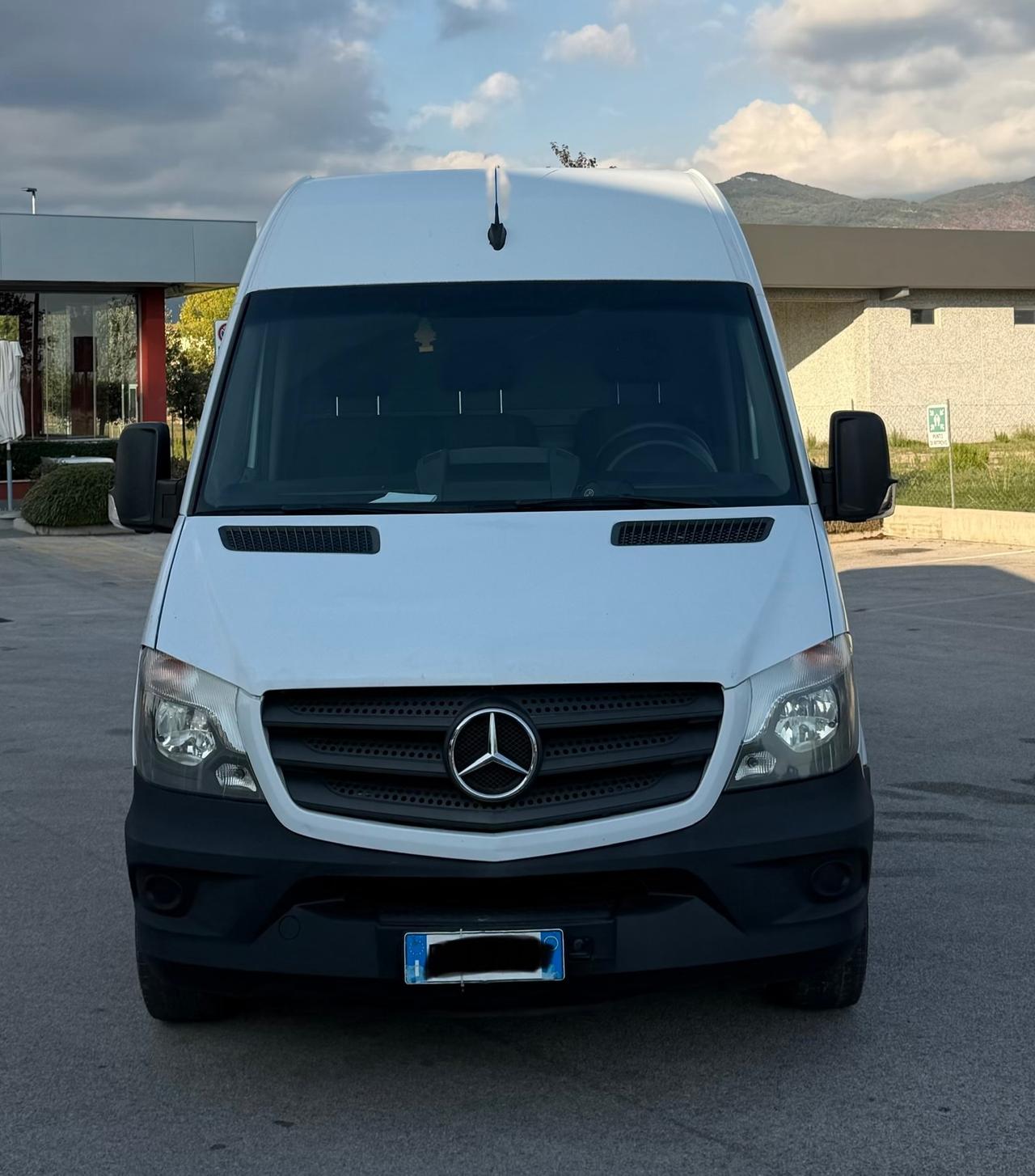 Mercedes Benz