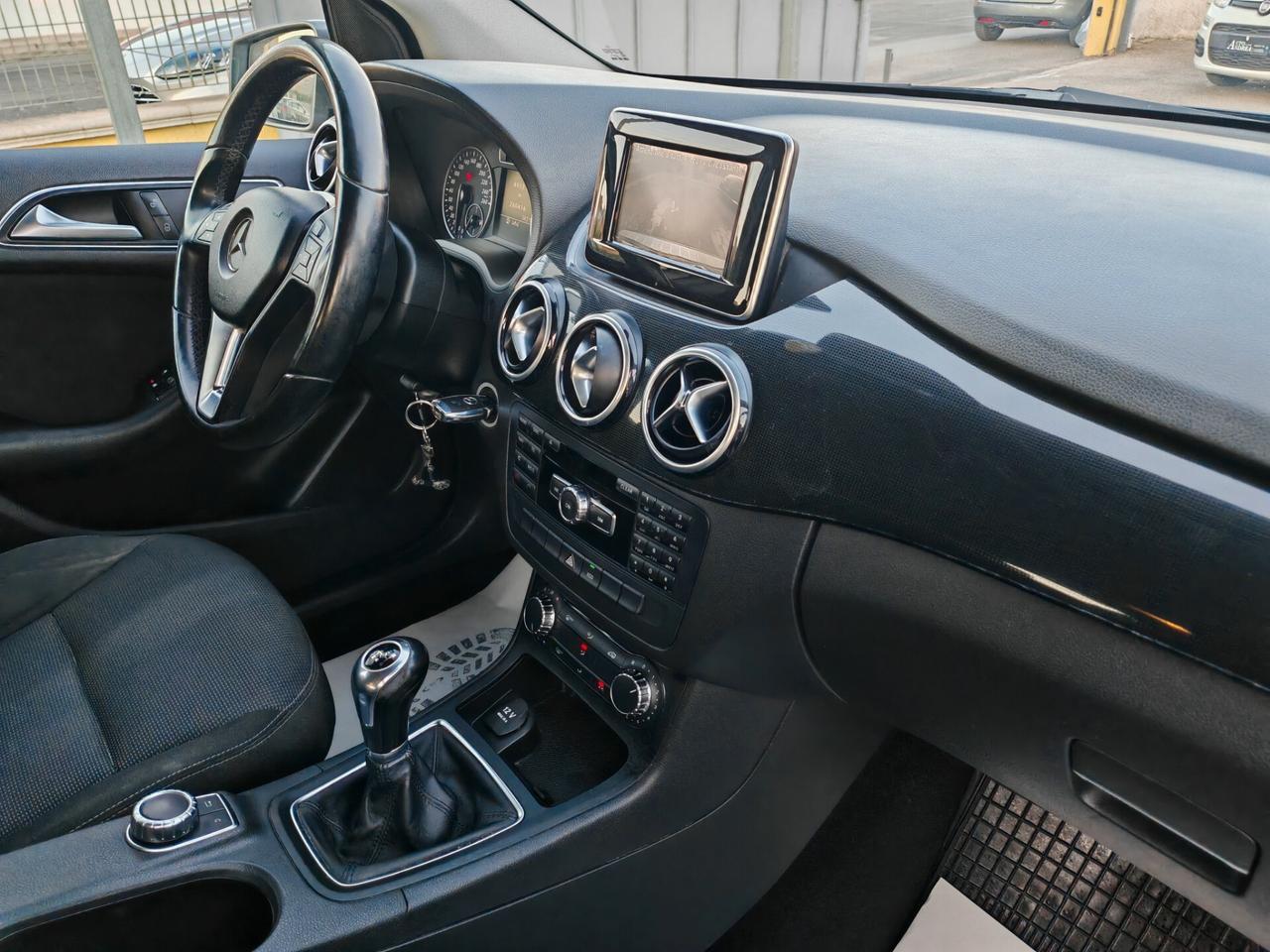 Mercedes benz classe B 180cdi fulll 2013