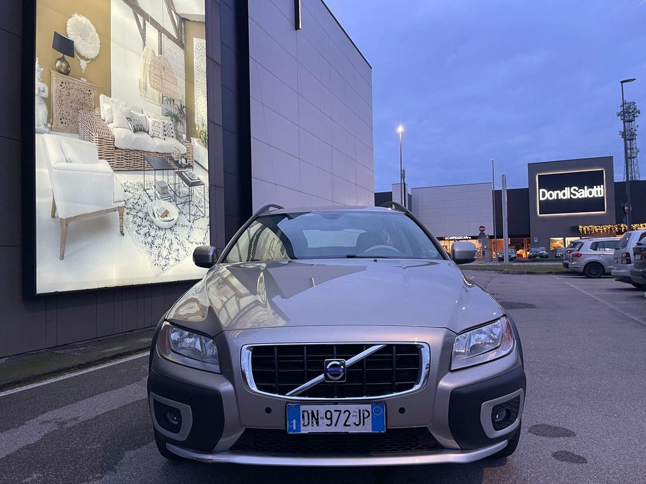 Volvo XC 70 XC70 D5 AWD Summum