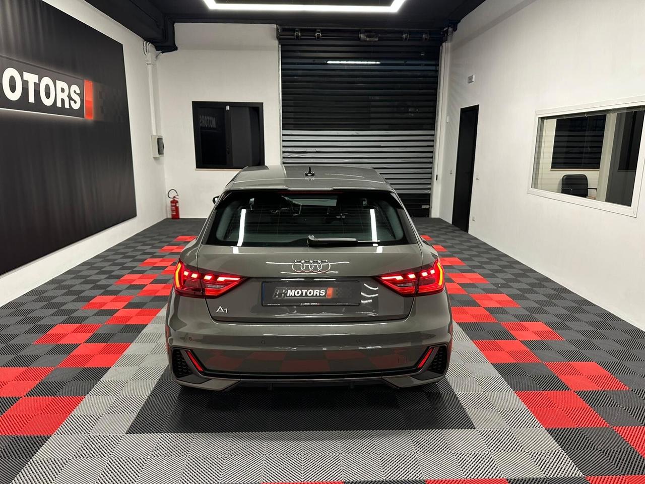 Audi A1 SPB 30 TFSI S tronic line edition Iva esposta