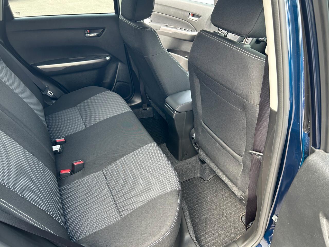 Suzuki Vitara 1.4 Hybrid 4WD AllGrip Cool+ bicolor TETTO NERO