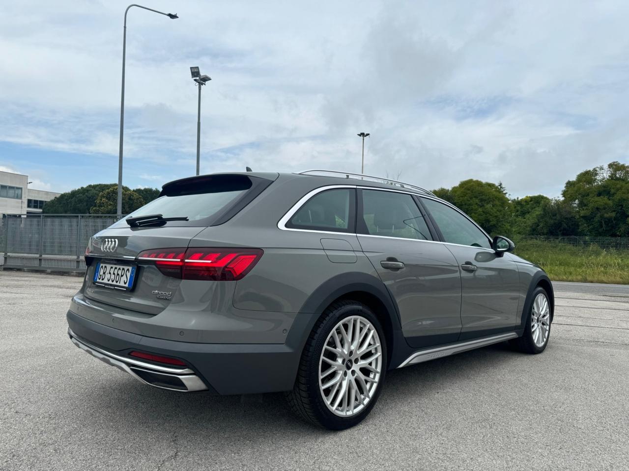 AUDI A4 ALLROAD 2.0 Tdi -Virtual Led Ambient 19