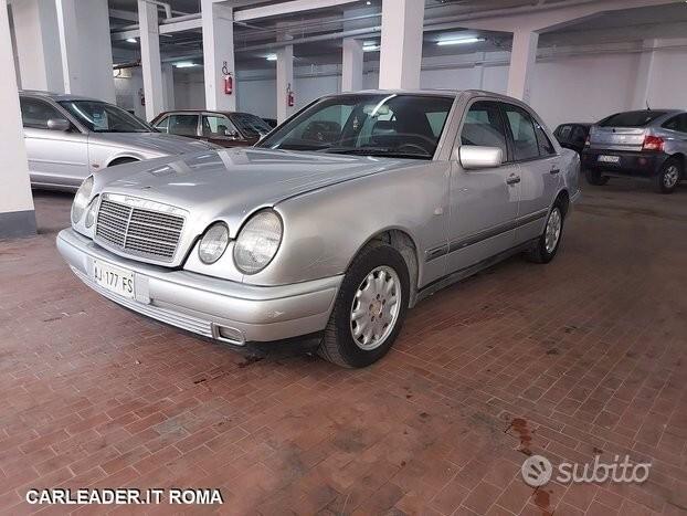 Mercedes e 200 elegance