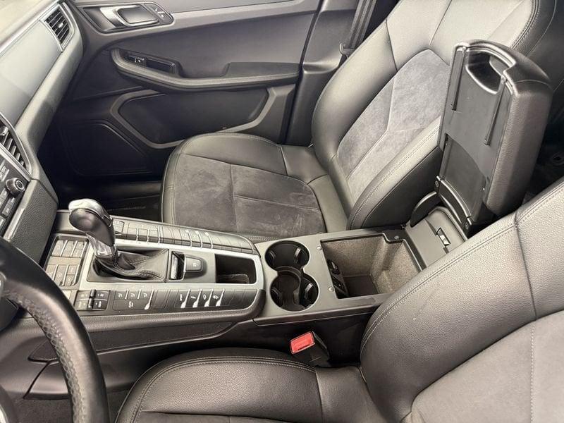 Porsche Macan 2.0 TETTO PANORAMICO - SOSP - IVA ESPOSTA