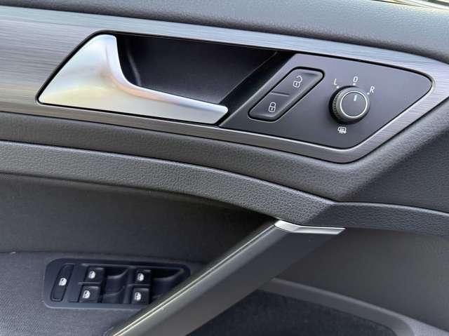 Volkswagen Golf Variant 1.6TDI Technology Bus 115cv VAN 4Posti IVA