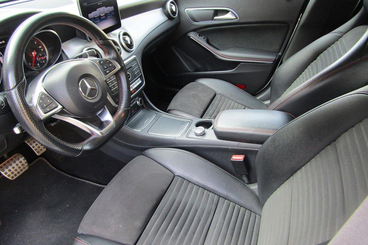 MERCEDES CLA 220 d Automatic 4Matic Shooting Brake Premium