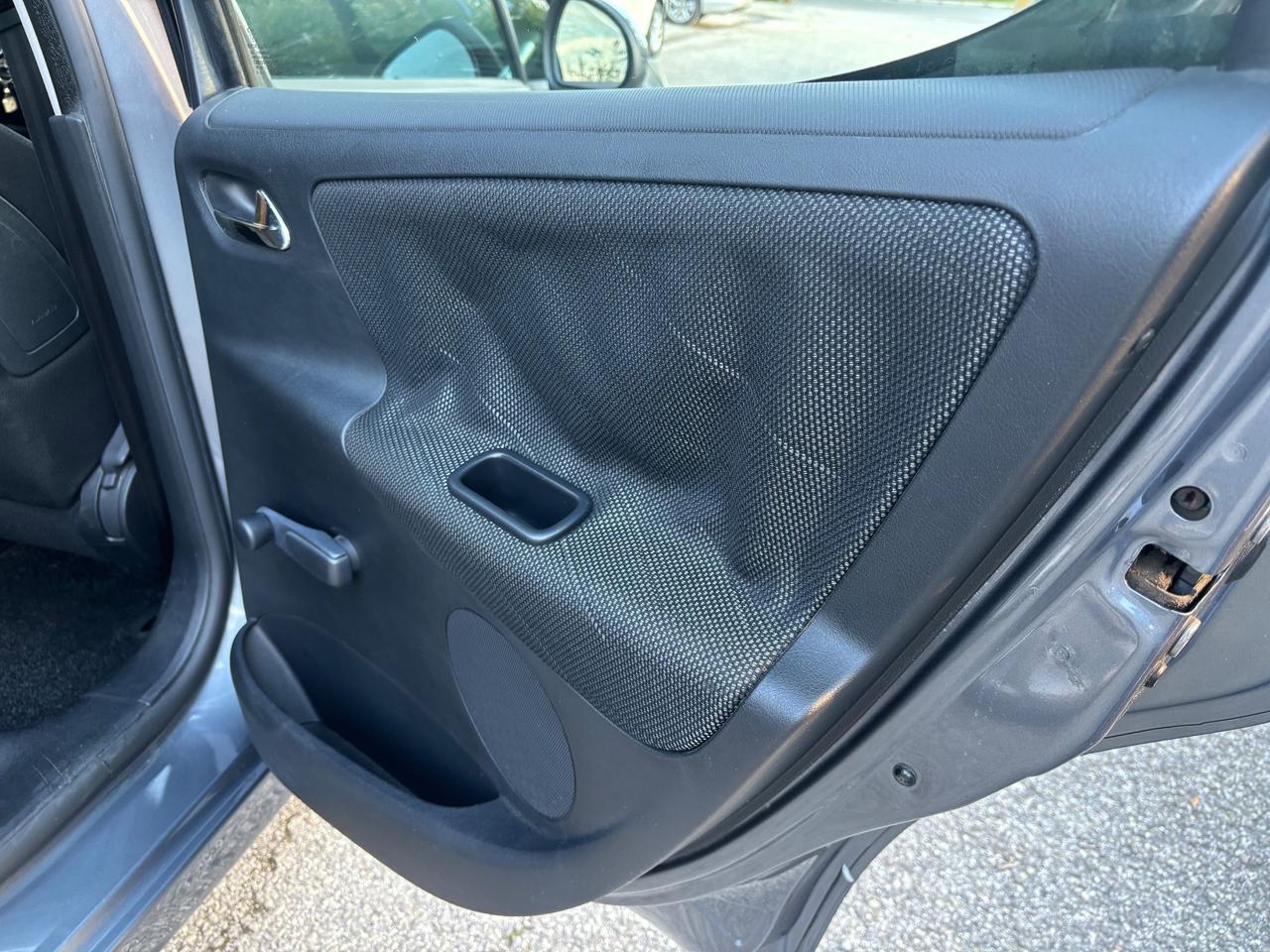 Peugeot 207 1.6 HDi 90CV 5p. XS 98000km