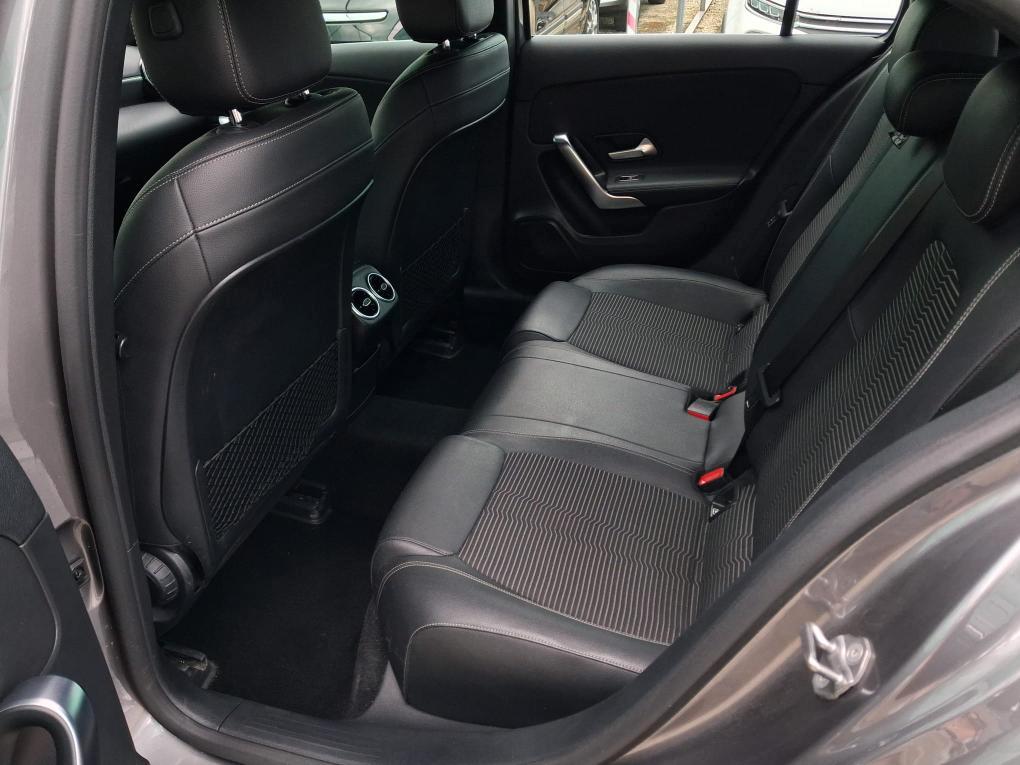 Mercedes A 180 D Sport 7G-DCT